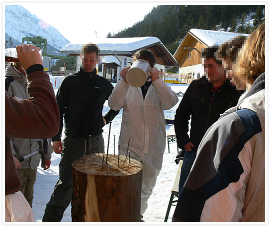 Bière et clous