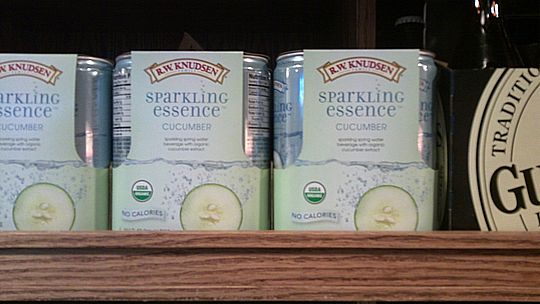 Sparking Water Cucumber
