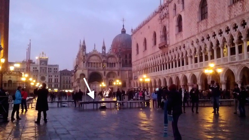 venise-acqua-alta-passerelles